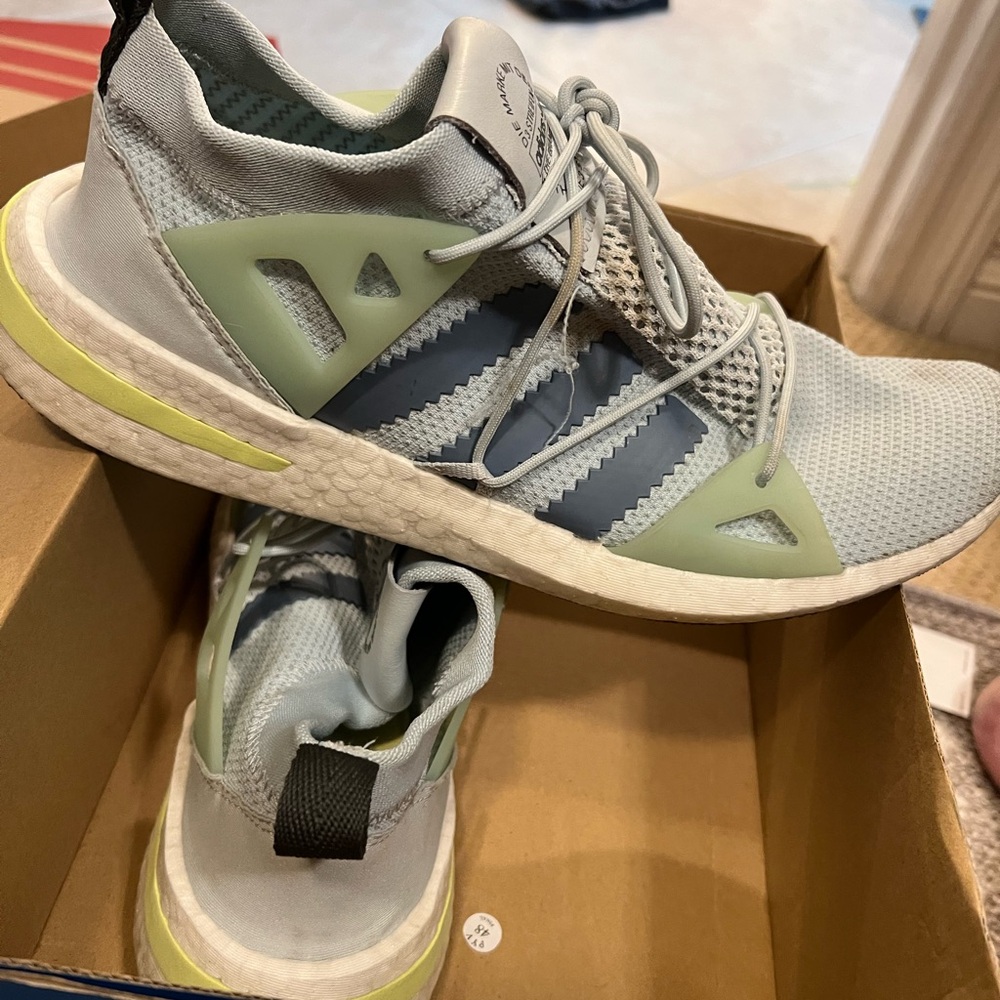 adidas Women's Sneakers - Light Gray and Green